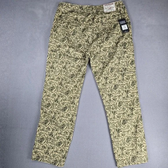 True Religion Cargo Pants Mens 38x32 Green Abstract Camo Straight Leg Utility - Picture 2 of 12